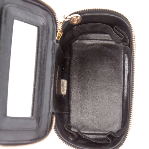 CHANEL VINTAGE Black Caviar Timeless Vanity Handbag - Picture 5 of 8